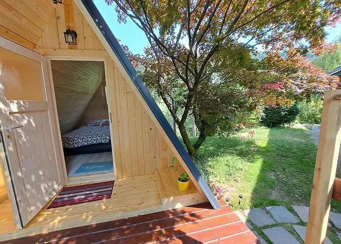 Ozy's Place Luxe tent *