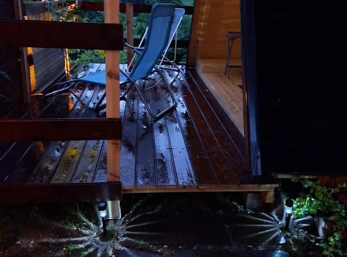 Ozy's Place Luxe tent *