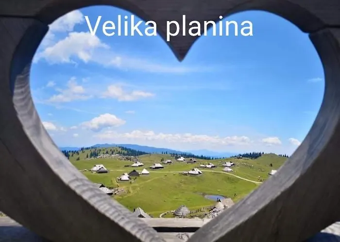 Luxe tent Ozy's Place Kamnik