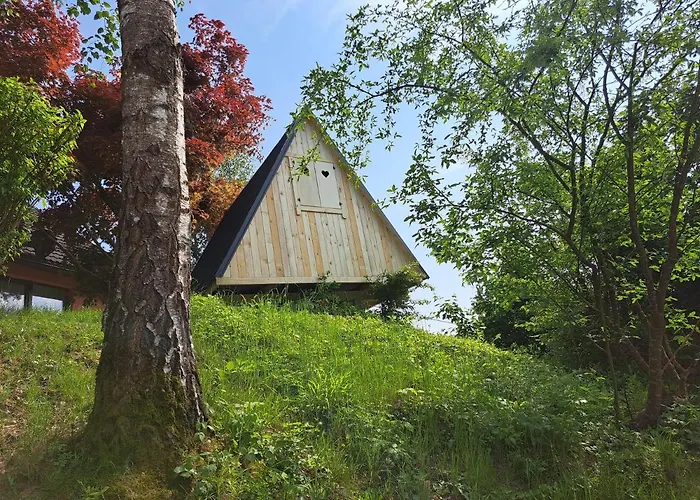 Luxe tent Ozy's Place