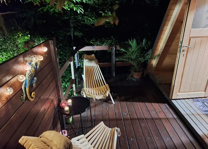 Ozy's Place Luxe tent *